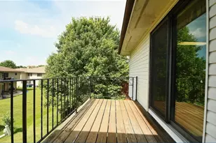 310 Starling Ct, Bloomingdale, IL 60108 - Photo 8