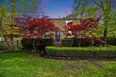 6433 W 82nd Street, Burbank, IL 60459 - Photo 1