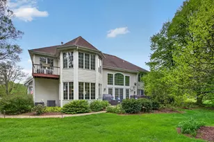40W310 Waterford Ln, Saint Charles, IL 60175 - Photo 32
