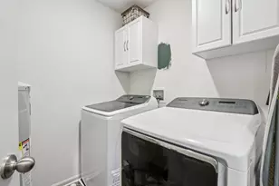 1245 Prairie View Pkwy, Cary, IL 60013 - Photo 16