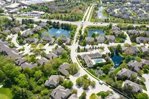 2148 Royal Ridge Dr, Northbrook, IL 60062 - Photo 40