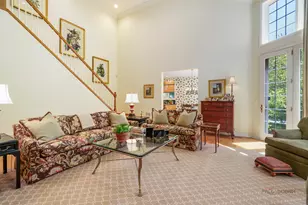 2148 Royal Ridge Dr, Northbrook, IL 60062 - Photo 8