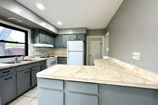 18W158 16th St, Villa Park, IL 60181 - Photo 6
