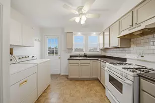 905 S 5th St, Dekalb, IL 60115 - Photo 8