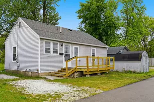 905 S 5th St, Dekalb, IL 60115 - Photo 18
