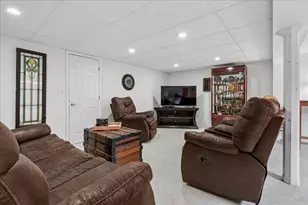 569 Rose Ln, Bartlett, IL 60103 - Photo 26