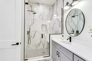 5042 N Western Ave, Chicago, IL 60625 - Photo 12