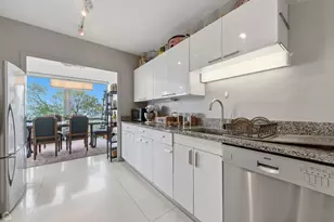 860 N Lake Shore Dr, Chicago, IL 60611 - Photo 10