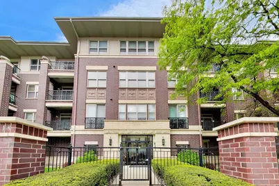 6436 Roosevelt Road #212, Oak Park, IL 60304 - Photo 1