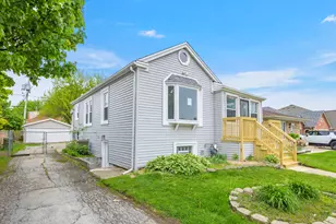 9517 S Merrimac Ave, Oak Lawn, IL 60453 - Photo 2