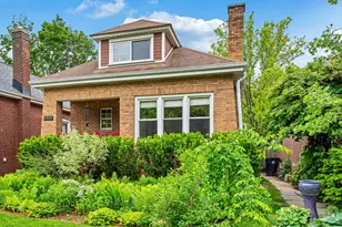 1806 Greenleaf St, Evanston, IL 60202 - Photo 1