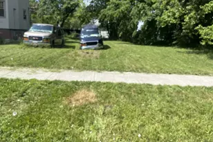 530 W 61st Pl, Chicago, IL 60621 - Photo 1