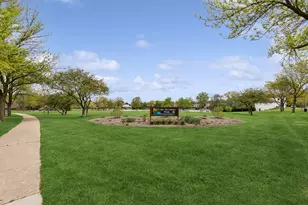2213 Nichols Rd, Arlington Heights, IL 60004 - Photo 20