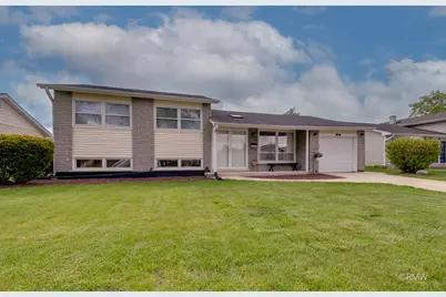 691 Westmere Road, Des Plaines, IL 60016 - Photo 2