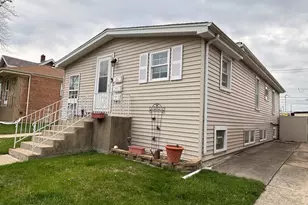 2340 Krueger St, Blue Island, IL 60406 - Photo 2