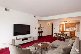 9510 S Kolmar Ave, Oak Lawn, IL 60453 - Photo 8
