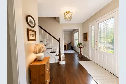 1081 Barneswood Drive, Downers Grove, IL 60515 - Photo 4