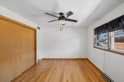 14522 S Calhoun Avenue, Burnham, IL 60633 - Photo 6