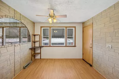 14522 S Calhoun Avenue, Burnham, IL 60633 - Photo 12