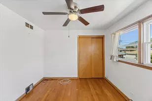 14522 S Calhoun Ave, Burnham, IL 60633 - Photo 8