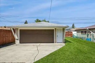 14522 S Calhoun Ave, Burnham, IL 60633 - Photo 20