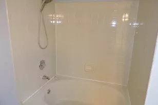 1334 Gloucester Cir, Carol Stream, IL 60188 - Photo 20