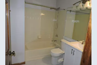 1334 Gloucester Circle, Carol Stream, IL 60188 - Photo 12