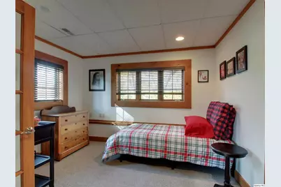 911 Ridgewood Dr, Quincy, IL 62301 - Photo 10