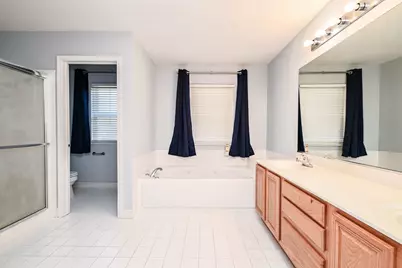 5495 Chapel Hill, Gurnee, IL 60031 - Photo 32