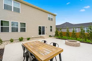 2013 Rosehall Dr, Joliet, IL 60431 - Photo 42