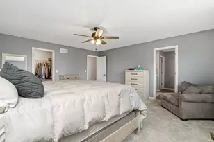2013 Rosehall Dr, Joliet, IL 60431 - Photo 18