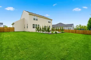 2013 Rosehall Dr, Joliet, IL 60431 - Photo 36