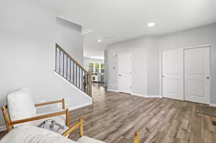2013 Rosehall Dr, Joliet, IL 60431 - Photo 14