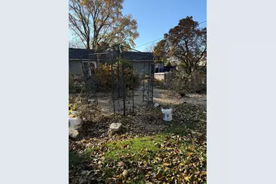 655 W Comstock Avenue, Elmhurst, IL 60126 - Photo 14
