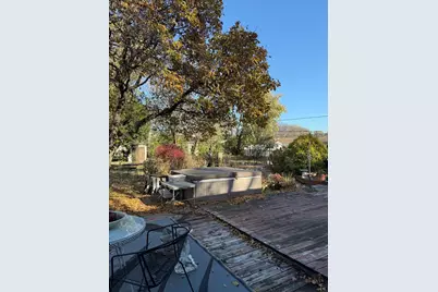 655 W Comstock Avenue, Elmhurst, IL 60126 - Photo 12