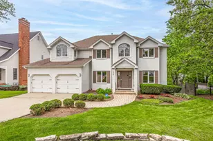 818 S Monroe St, Hinsdale, IL 60521 - Photo 1