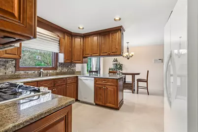 1107 Valley Lane, Lockport, IL 60441 - Photo 6