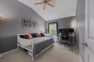 2530 Lorraine Cir, Geneva, IL 60134 - Photo 26