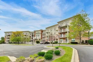 601 W Rand Rd, Arlington Heights, IL 60004 - Photo 1