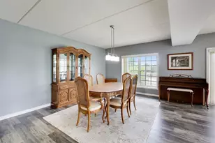 601 W Rand Rd, Arlington Heights, IL 60004 - Photo 6