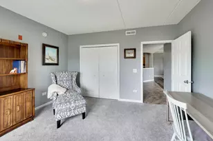 601 W Rand Rd, Arlington Heights, IL 60004 - Photo 16