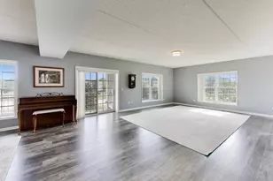 601 W Rand Rd, Arlington Heights, IL 60004 - Photo 4