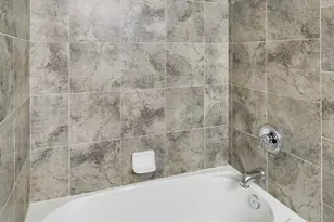 601 W Rand Rd, Arlington Heights, IL 60004 - Photo 18