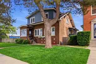 6710 Riverside Dr, Berwyn, IL 60402 - Photo 2
