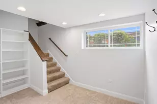 6710 Riverside Dr, Berwyn, IL 60402 - Photo 12
