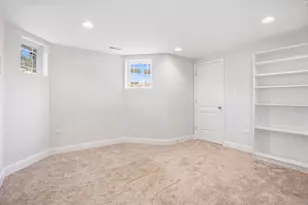 6710 Riverside Dr, Berwyn, IL 60402 - Photo 16