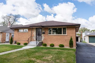 2234 S 18th Avenue, Broadview, IL 60155 - Photo 2