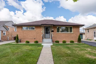 2234 S 18th Avenue, Broadview, IL 60155 - Photo 1