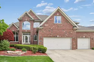 2775 Ginger Woods Dr, Aurora, IL 60502 - Photo 1