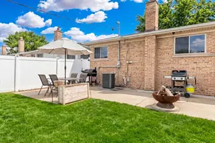 7441 N Octavia Ave, Chicago, IL 60631 - Photo 2